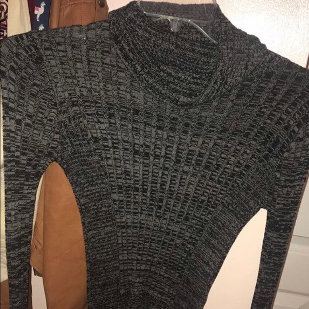 aeropostale turtle neck, long sleeve.